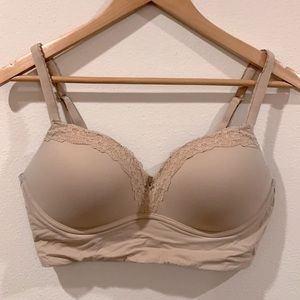 Victoria’s Secret : padded : no wire